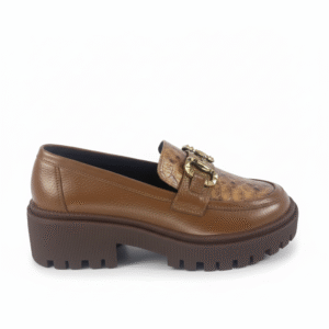 Mocasín Oxforo en cuero café